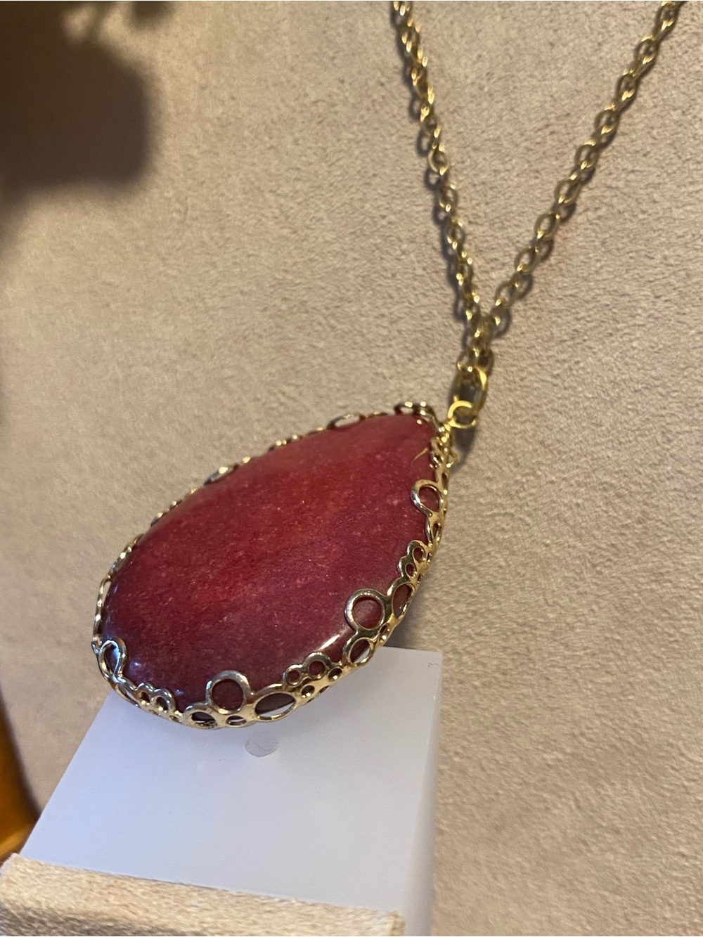 Gold-Trimmed Teardrop Stone Pendant Necklace - Picture 2 of 3